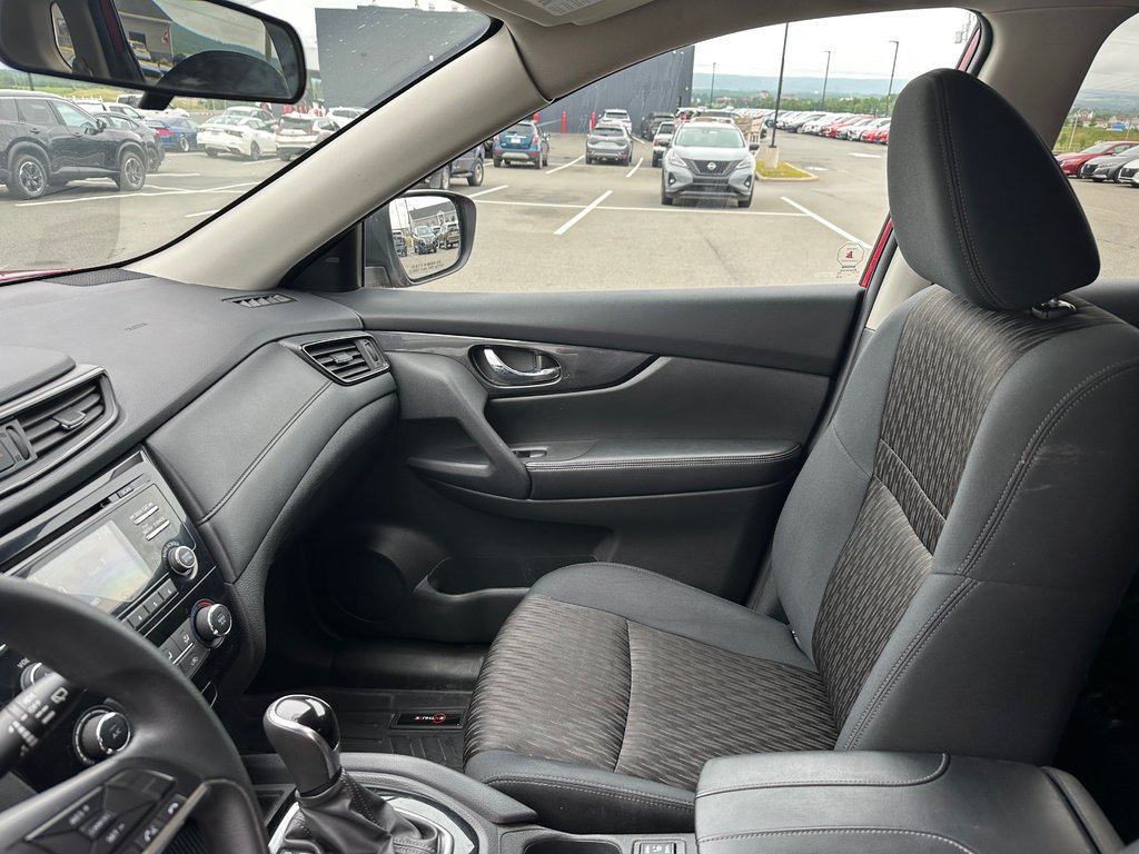 2017 Nissan Rogue S | Cam | USB | Bluetooth | Keyless | Cruise in Saint John, New Brunswick - 23 - w1024h768px