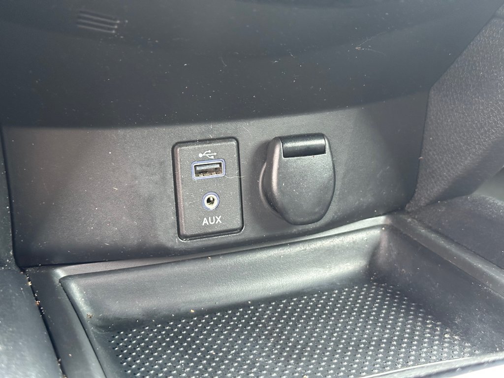 2017 Nissan Rogue S | Cam | USB | Bluetooth | Keyless | Cruise in Saint John, New Brunswick - 21 - w1024h768px