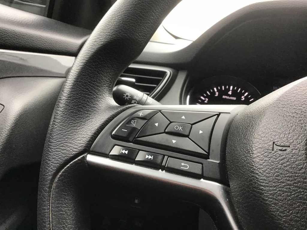 2018 Nissan Rogue SV | AWD | HtdSeats | BackCam |Warranty to 2023 in Saint John, New Brunswick - 23 - w1024h768px