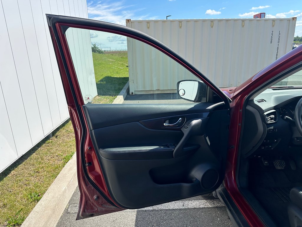 2019 Nissan Rogue SV | 360° Cam | USB | HtdSeats | Adp.Cruise in Saint John, New Brunswick - 9 - w1024h768px