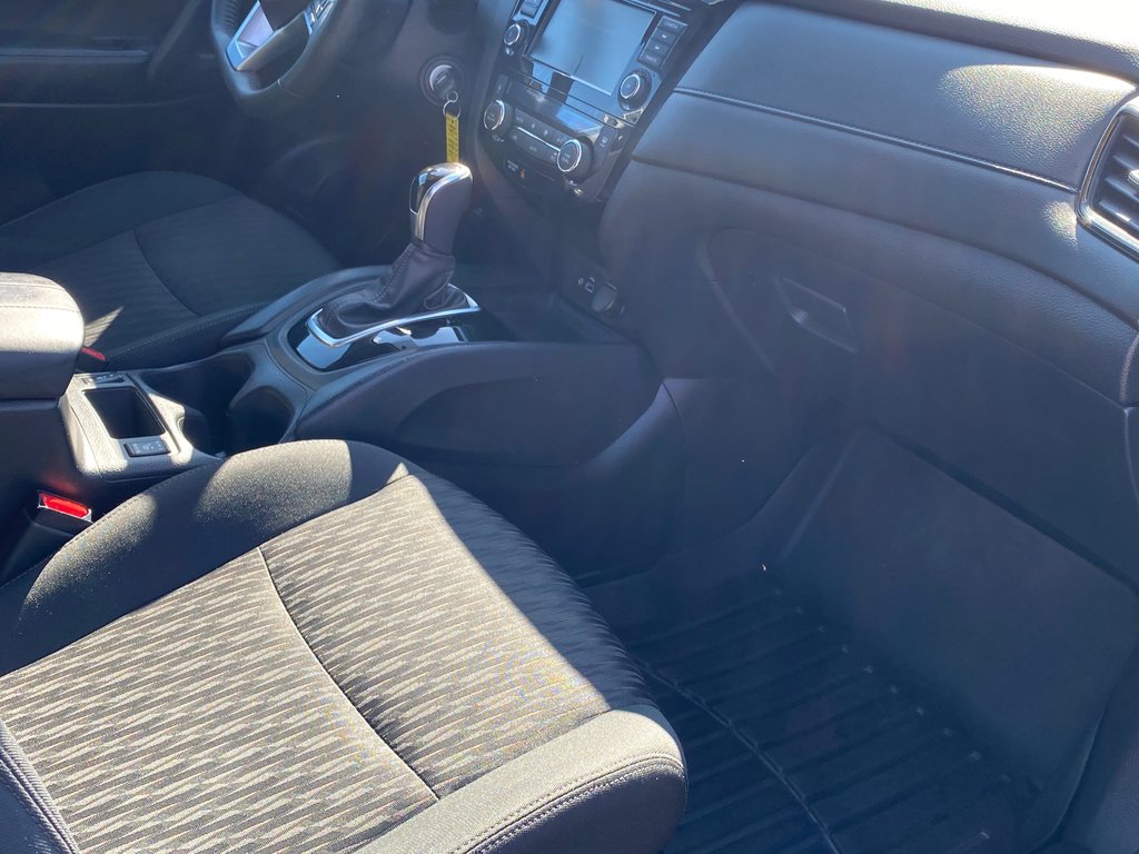2020 Nissan Rogue in Antigonish, Nova Scotia - 31 - w1024h768px