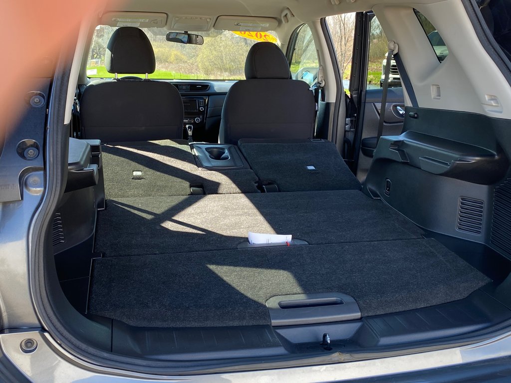 2020 Nissan Rogue in Antigonish, Nova Scotia - 44 - w1024h768px