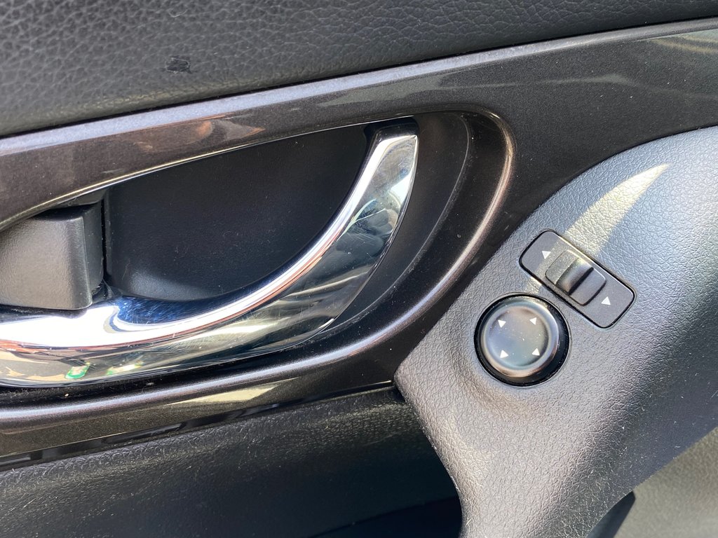 2020 Nissan Rogue SV | Cam | HtdSeats | USB | Keyless | Cruise in Saint John, New Brunswick - 13 - w1024h768px
