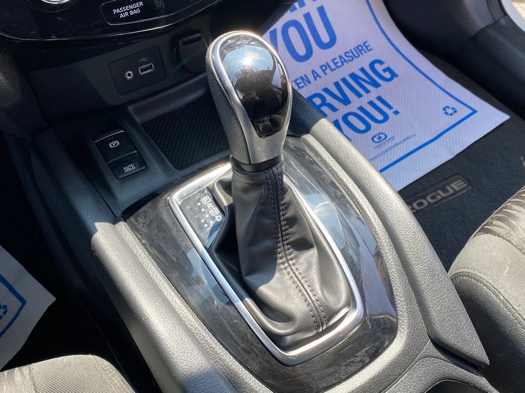 2020 Nissan Rogue SV | Cam | HtdSeats | USB | Keyless | Cruise in Saint John, New Brunswick - 25 - w1024h768px