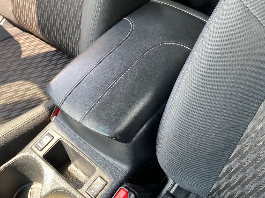 2020 Nissan Rogue SV | Cam | HtdSeats | USB | Keyless | Cruise in Saint John, New Brunswick - 27 - w1024h768px