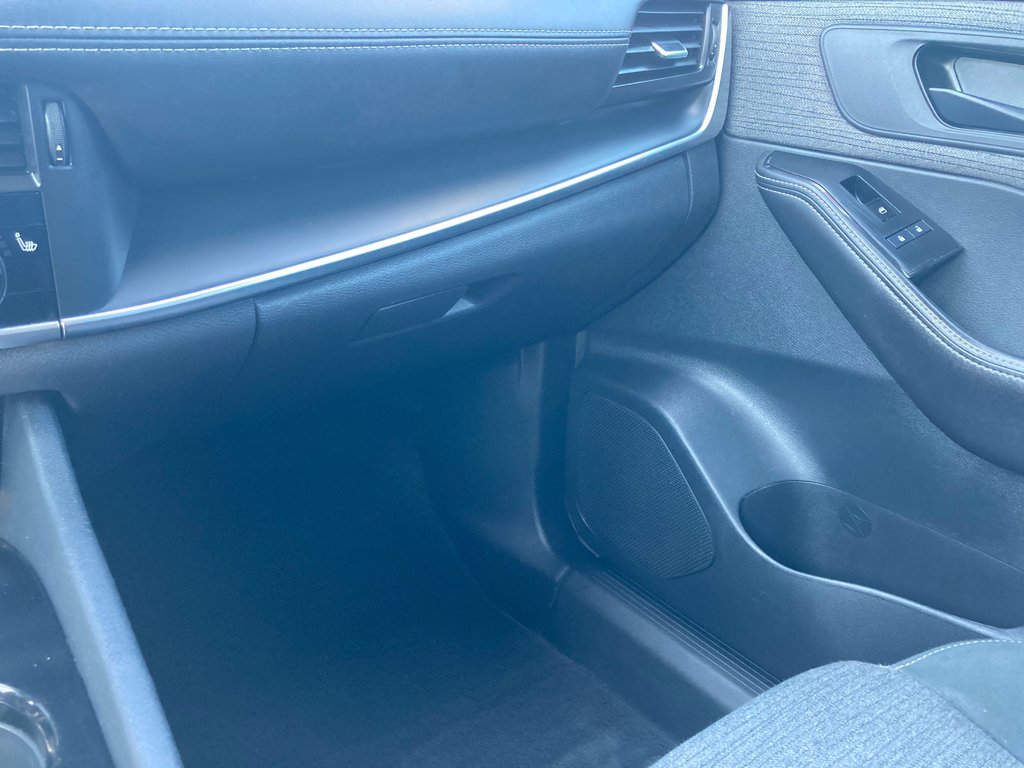 2021 Nissan Rogue in Antigonish, Nova Scotia - 27 - w1024h768px