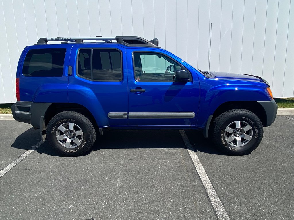 2012  Xterra PRO-4X | XM | Bluetooth | RoofLights | SkidPlates in Saint John, New Brunswick - 2 - w1024h768px