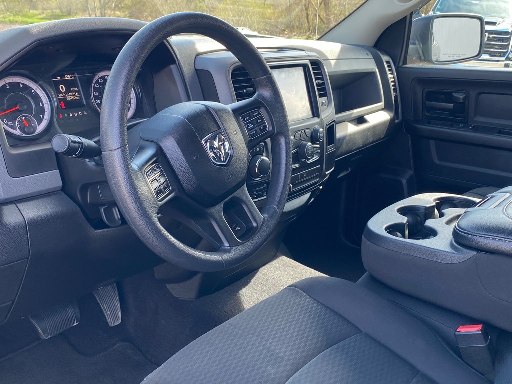 2019 Ram 1500 Classic EXPRESS | Cam | USB | Kelyless | Cruise | in Saint John, New Brunswick - 11 - w1024h768px