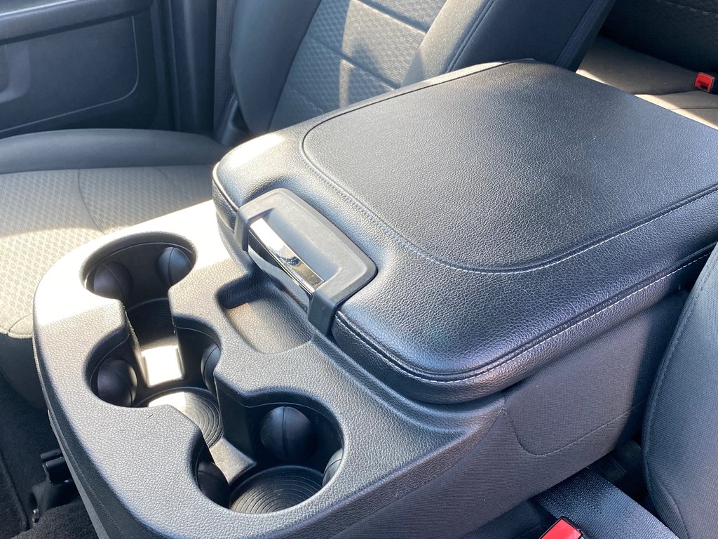 2019 Ram 1500 Classic EXPRESS | Cam | USB | Kelyless | Cruise | in Saint John, New Brunswick - 27 - w1024h768px