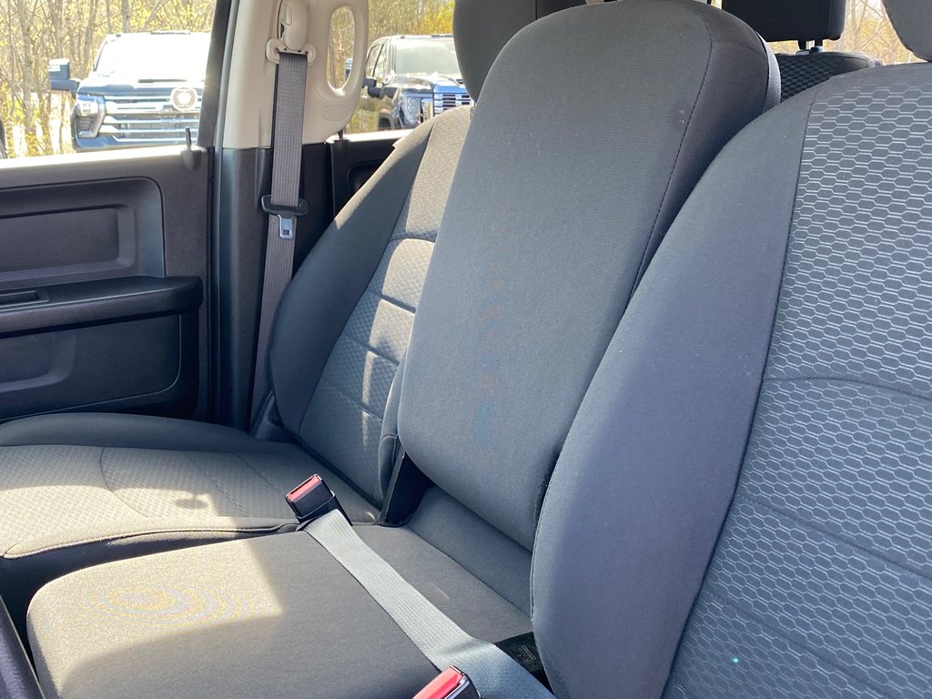 2019 Ram 1500 Classic EXPRESS | Cam | USB | Kelyless | Cruise | in Saint John, New Brunswick - 29 - w1024h768px