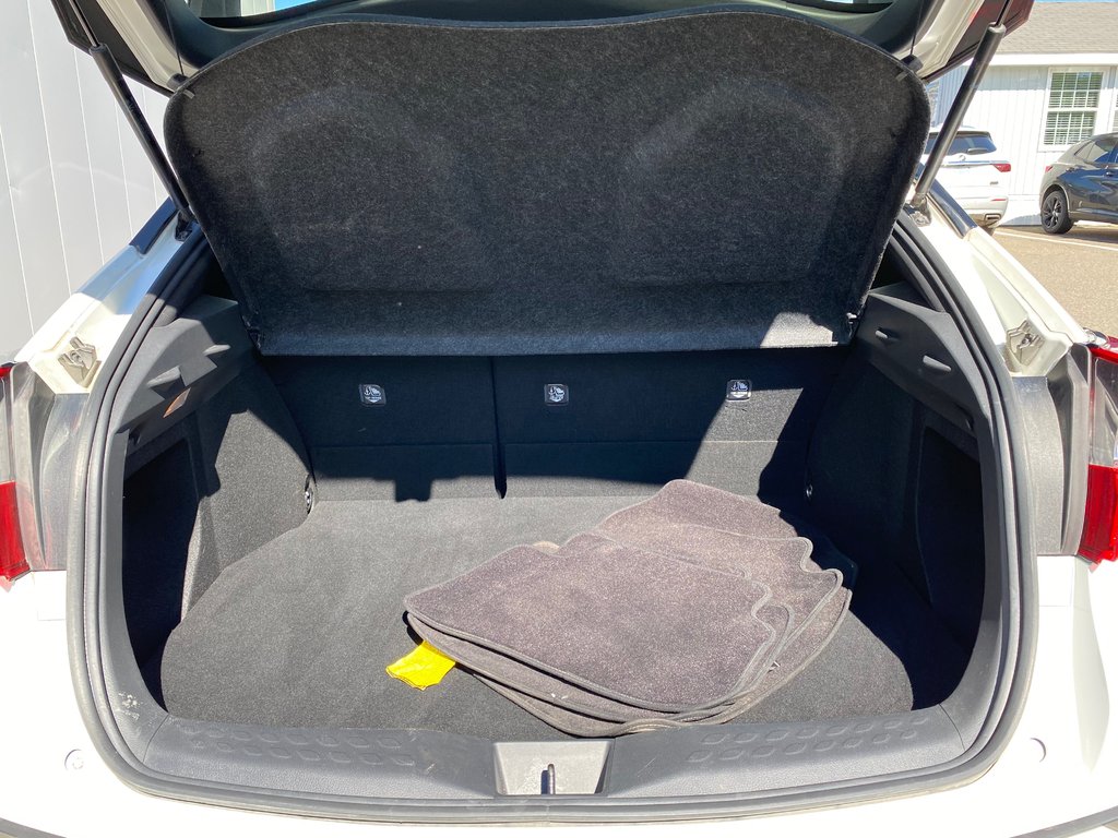 2021 Toyota C-HR XLE PREMIUM | Cam | USB | SafetySense2.5 | HtdMir in Saint John, New Brunswick - 40 - w1024h768px