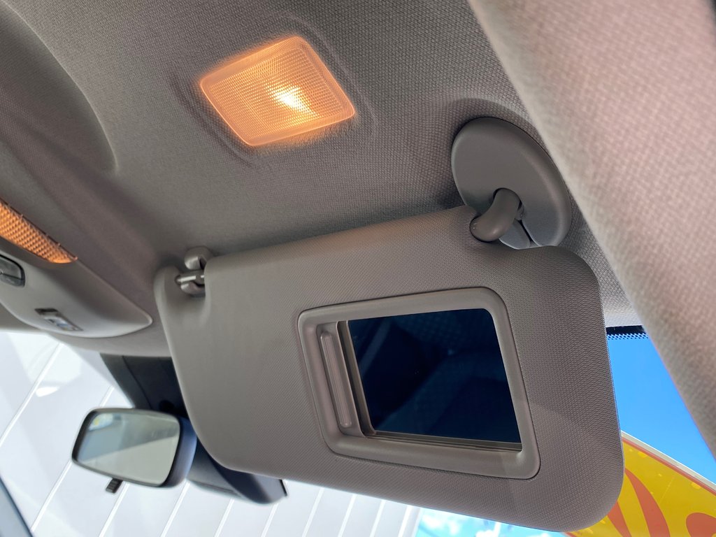 2021 Toyota C-HR XLE PREMIUM | Cam | USB | SafetySense2.5 | HtdMir in Saint John, New Brunswick - 32 - w1024h768px