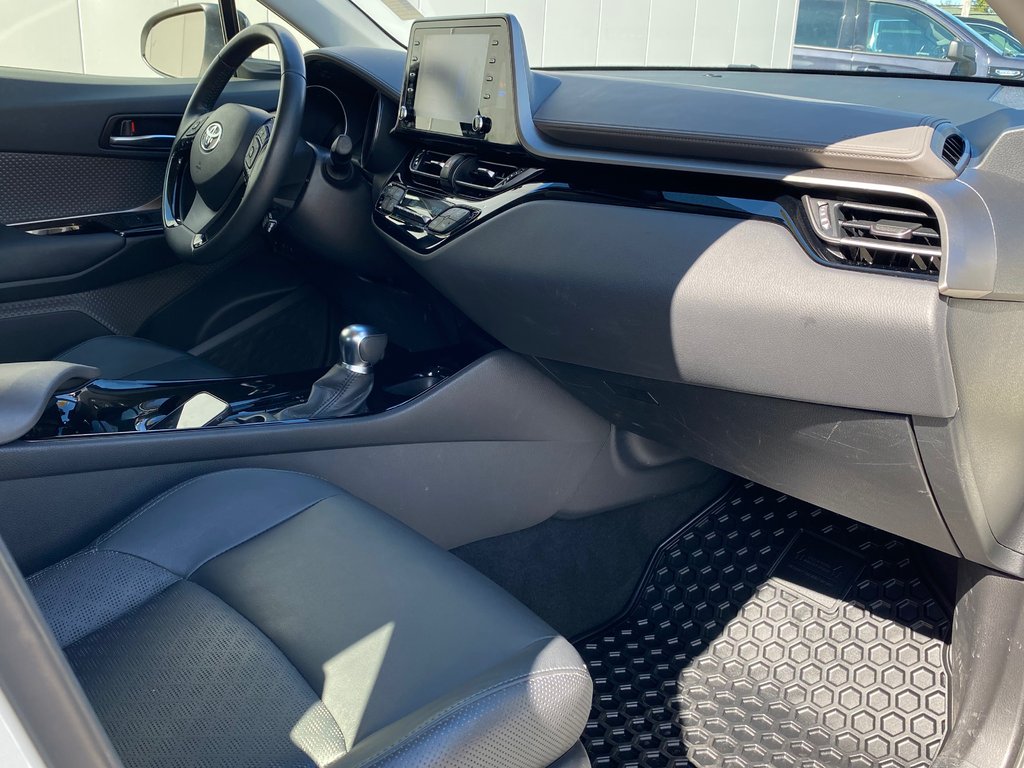 2021 Toyota C-HR XLE PREMIUM | Cam | USB | SafetySense2.5 | HtdMir in Saint John, New Brunswick - 29 - w1024h768px