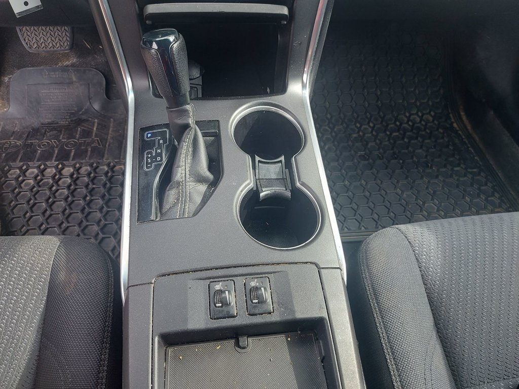 2015 Toyota Camry LE | Cam | Bluetooth | USB | Cruise | Aux in Saint John, New Brunswick - 23 - w1024h768px