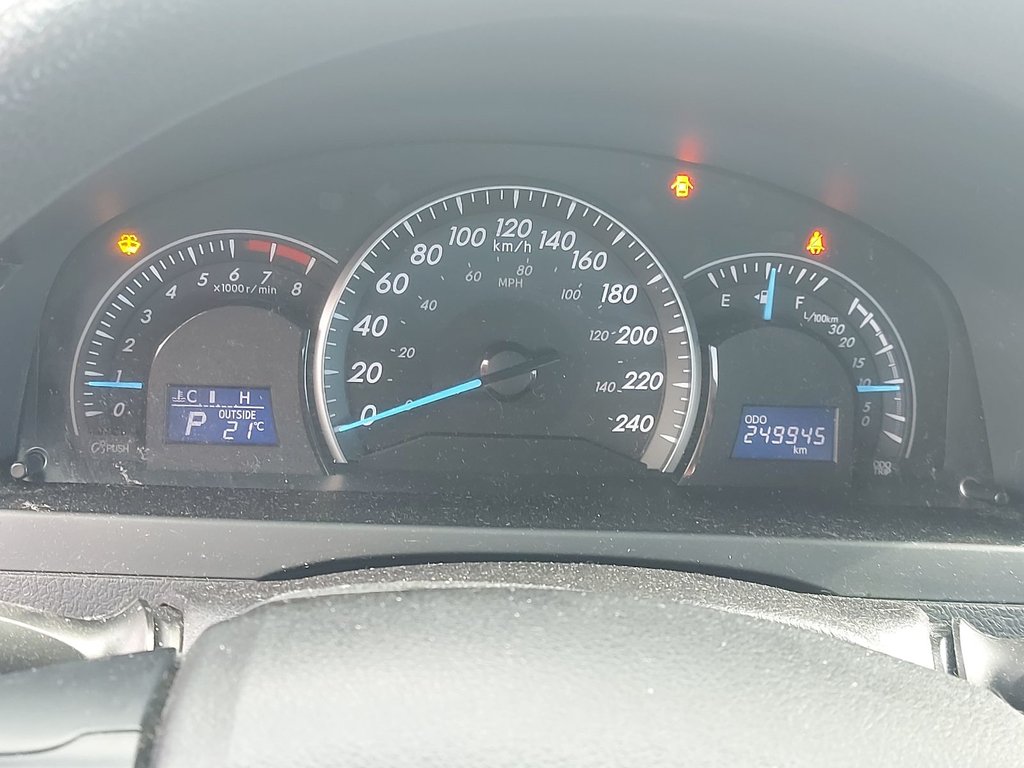 2015 Toyota Camry LE | Cam | Bluetooth | USB | Cruise | Aux in Saint John, New Brunswick - 11 - w1024h768px