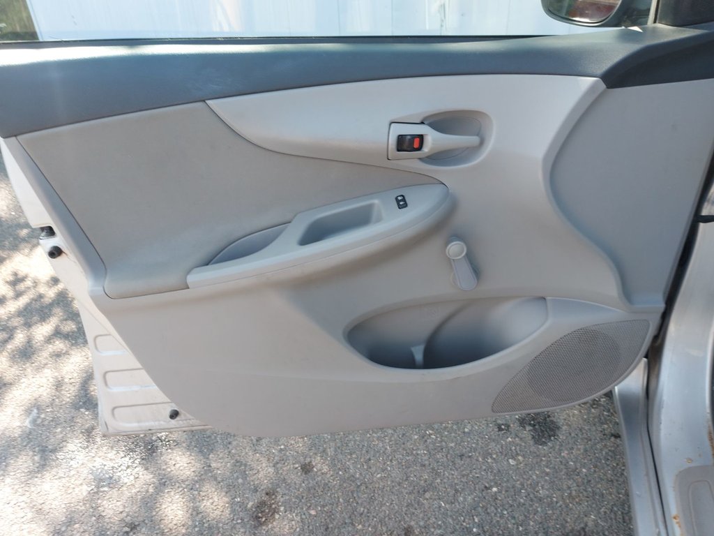 2013 Toyota Corolla in Antigonish, Nova Scotia - 34 - w1024h768px