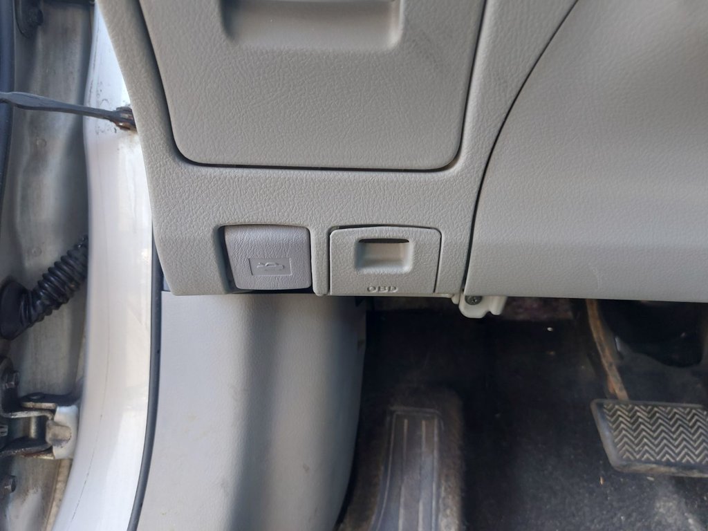 2013 Toyota Corolla in Antigonish, Nova Scotia - 15 - w1024h768px