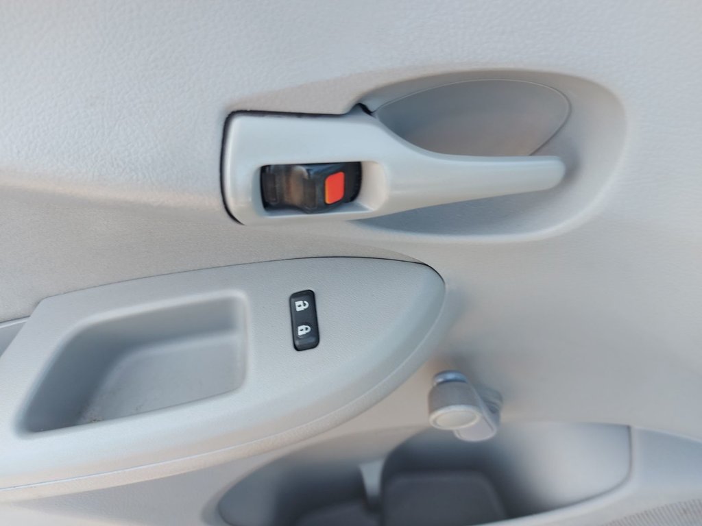 2013 Toyota Corolla in Antigonish, Nova Scotia - 32 - w1024h768px