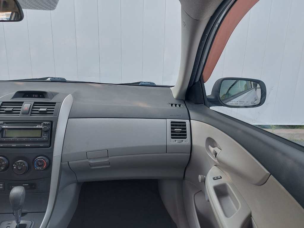 2013 Toyota Corolla in Antigonish, Nova Scotia - 56 - w1024h768px