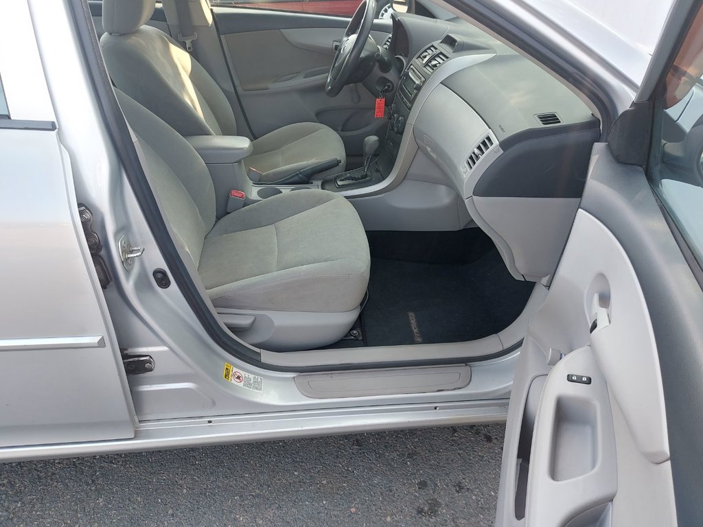 2013 Toyota Corolla in Antigonish, Nova Scotia - 48 - w1024h768px