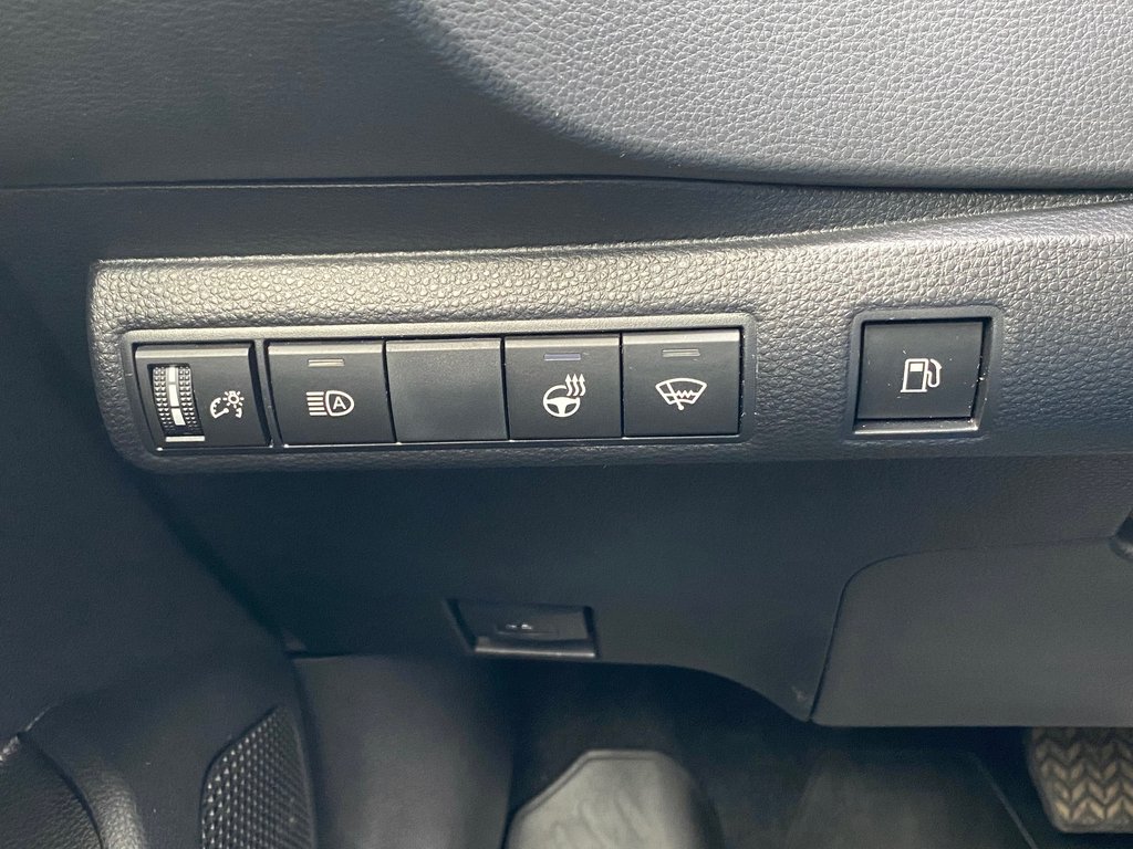 Toyota Corolla HYBRID LE | Cam | USB | HtdSeat | Warranty to 2031 2023 à Saint John, Nouveau-Brunswick - 15 - w1024h768px