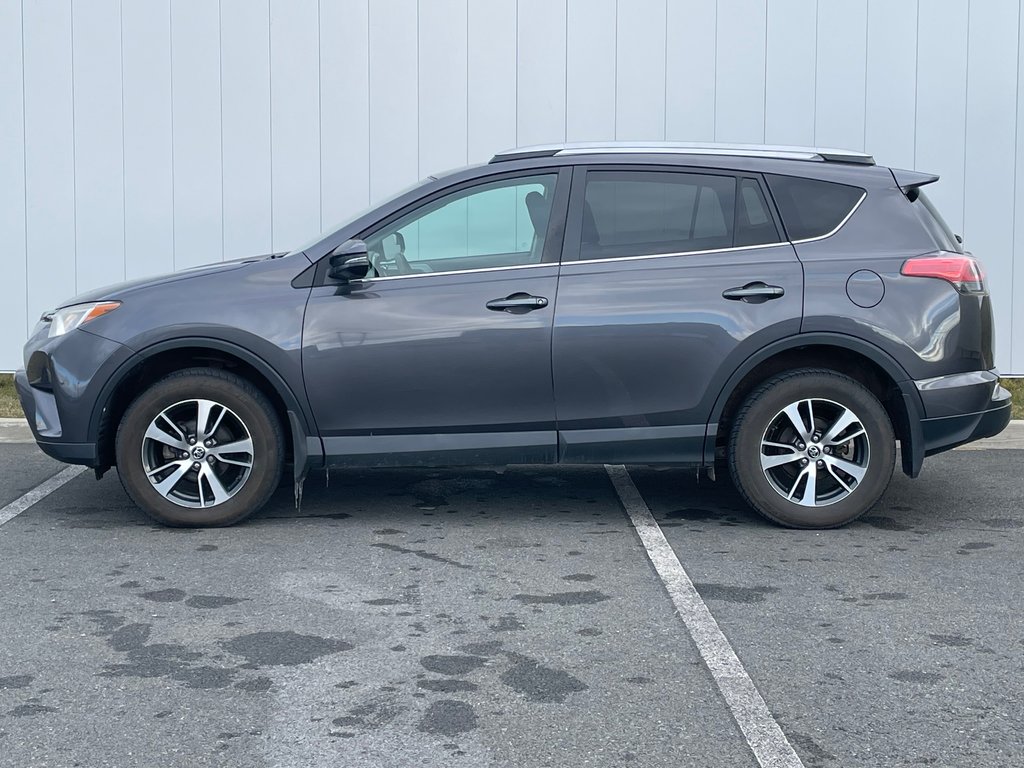 2018 Toyota RAV4 in Antigonish, Nova Scotia - 4 - w1024h768px