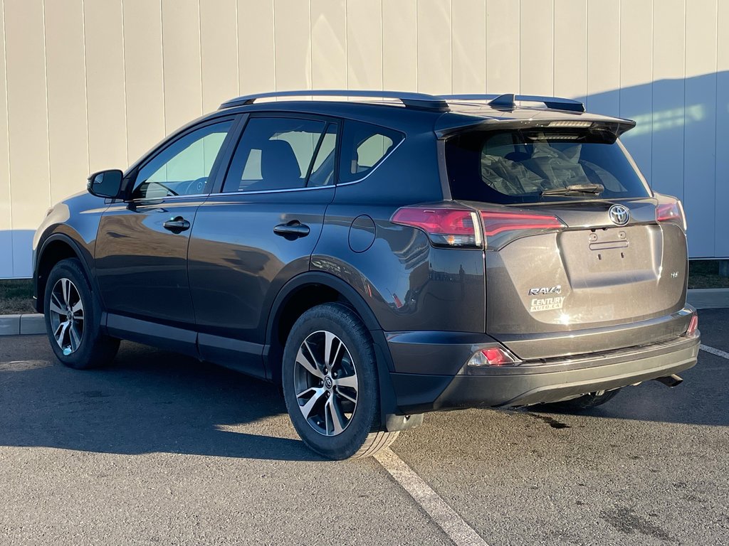 2018 Toyota RAV4 in Antigonish, Nova Scotia - 5 - w1024h768px