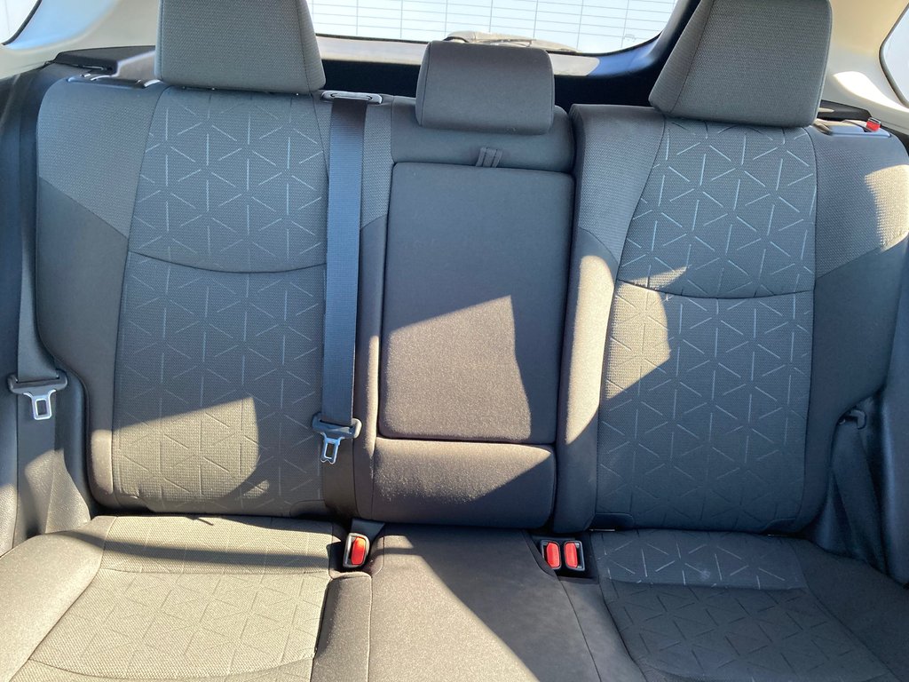 2020 Toyota RAV4 HYBRID LE | Cam | USB | Warranty to 2028 in Saint John, New Brunswick - 43 - w1024h768px