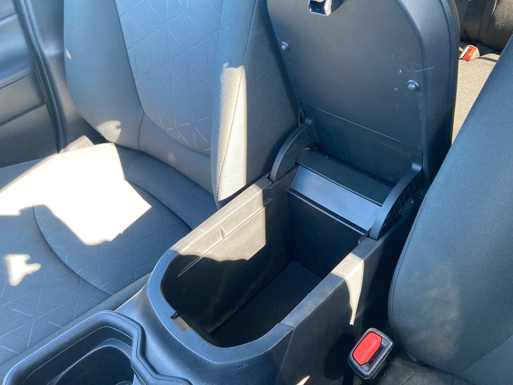 2020 Toyota RAV4 HYBRID LE | Cam | USB | Warranty to 2028 in Saint John, New Brunswick - 26 - w1024h768px
