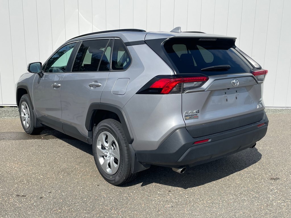 2021  RAV4 LE | AWD | Cam | USB | HtdSeats | Warranty to 2026 in Saint John, New Brunswick - 5 - w1024h768px