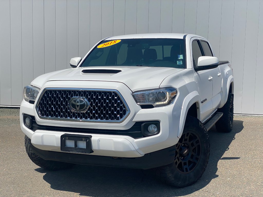 2018 Toyota Tacoma in Antigonish, Nova Scotia - 3 - w1024h768px