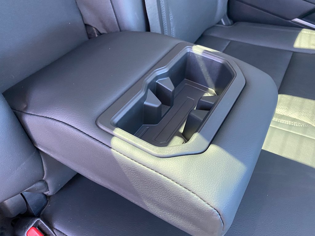 2023 Toyota Tundra LIMITED | Cam | USB | AdpCruise | Warranty to 2028 in Saint John, New Brunswick - 41 - w1024h768px