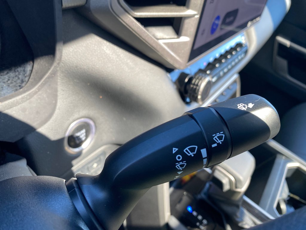 2023 Toyota Tundra LIMITED | Cam | USB | AdpCruise | Warranty to 2028 in Saint John, New Brunswick - 18 - w1024h768px