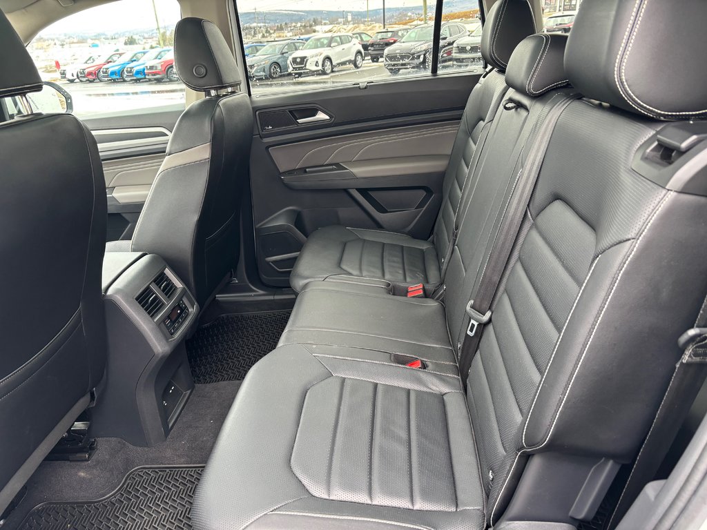 2022 Volkswagen Atlas Execline | Leather | Roof | Nav | Warranty to 2026 in Saint John, New Brunswick - 16 - w1024h768px