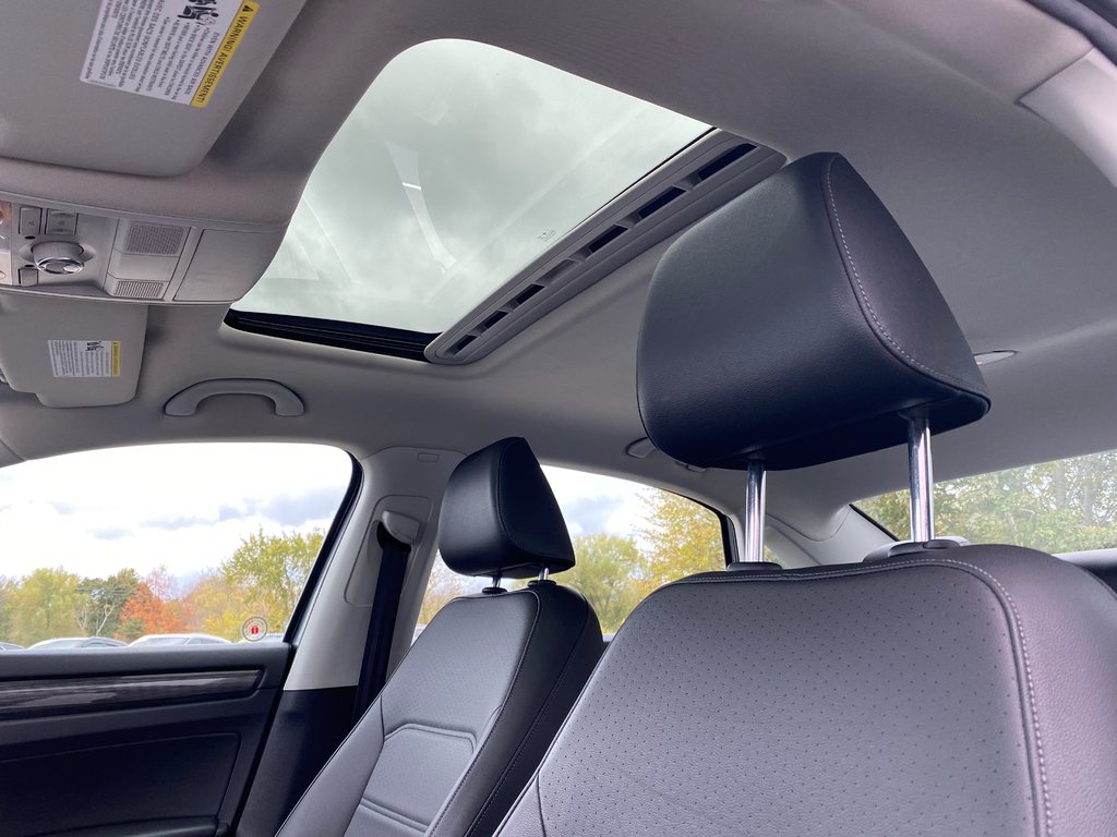 2021 Volkswagen Passat HIGHLINE | Leather | Sunroof | Cam | RemoteStart in Saint John, New Brunswick - 33 - w1024h768px