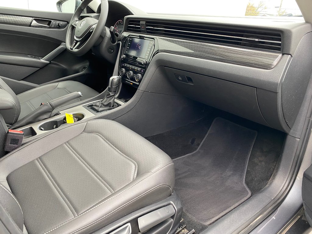 2021 Volkswagen Passat HIGHLINE | Leather | Sunroof | Cam | RemoteStart in Saint John, New Brunswick - 34 - w1024h768px