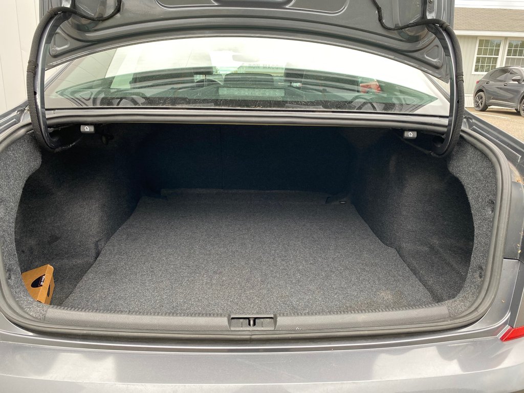 2021 Volkswagen Passat HIGHLINE | Leather | Sunroof | Cam | RemoteStart in Saint John, New Brunswick - 43 - w1024h768px