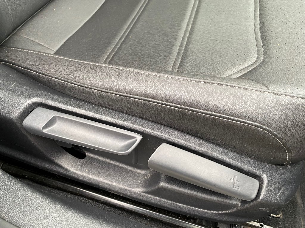 2021 Volkswagen Passat HIGHLINE | Leather | Sunroof | Cam | RemoteStart in Saint John, New Brunswick - 35 - w1024h768px