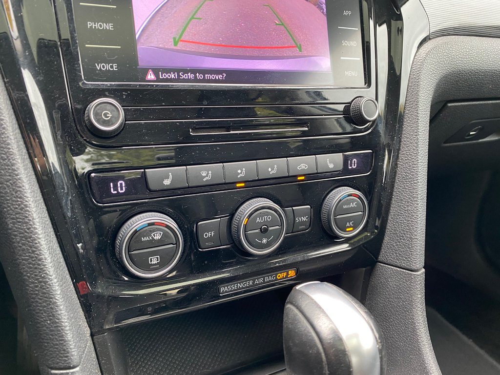 2021 Volkswagen Passat HIGHLINE | Leather | Sunroof | Cam | RemoteStart in Saint John, New Brunswick - 25 - w1024h768px