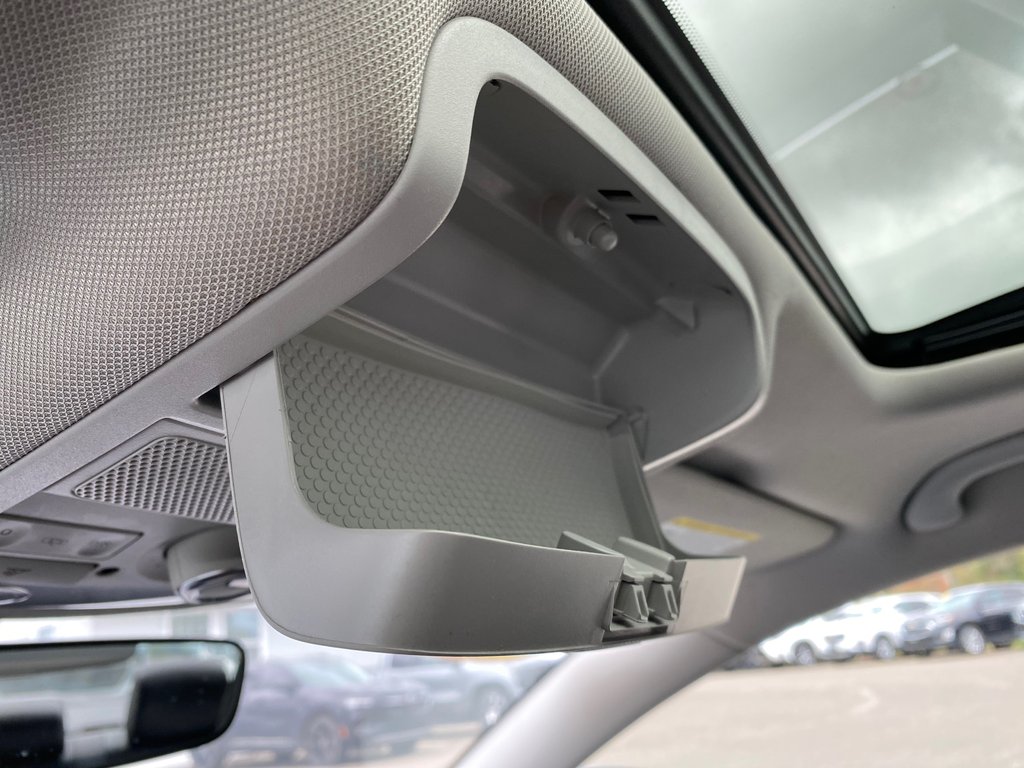 2021 Volkswagen Passat HIGHLINE | Leather | Sunroof | Cam | RemoteStart in Saint John, New Brunswick - 32 - w1024h768px