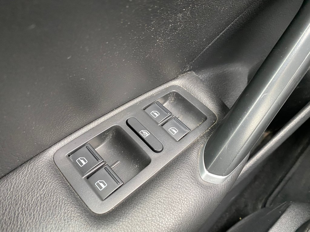 2021 Volkswagen Passat HIGHLINE | Leather | Sunroof | Cam | RemoteStart in Saint John, New Brunswick - 15 - w1024h768px