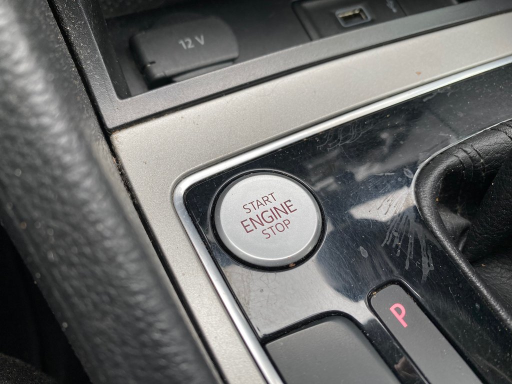 2021 Volkswagen Passat HIGHLINE | Leather | Sunroof | Cam | RemoteStart in Saint John, New Brunswick - 22 - w1024h768px