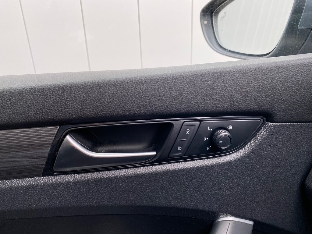 2021 Volkswagen Passat HIGHLINE | Leather | Sunroof | Cam | RemoteStart in Saint John, New Brunswick - 14 - w1024h768px