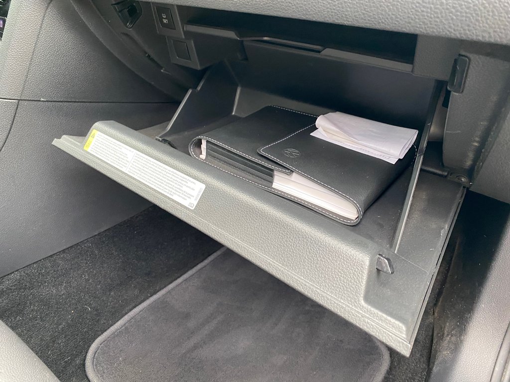 2021 Volkswagen Passat HIGHLINE | Leather | Sunroof | Cam | RemoteStart in Saint John, New Brunswick - 36 - w1024h768px