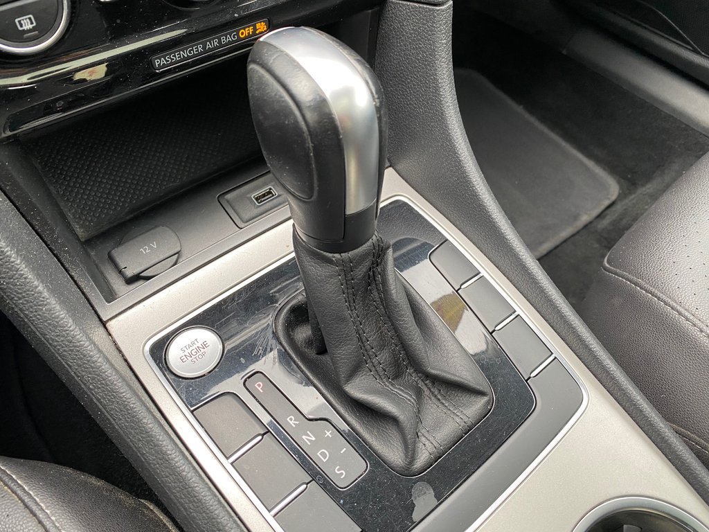 2021 Volkswagen Passat HIGHLINE | Leather | Sunroof | Cam | RemoteStart in Saint John, New Brunswick - 27 - w1024h768px