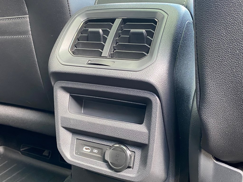 2021 Volkswagen Tiguan HIGHLINE | Leather | SunRoof | Cam | USB | Keyless in Saint John, New Brunswick - 35 - w1024h768px