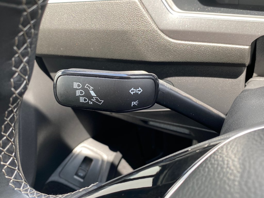 2021 Volkswagen Tiguan HIGHLINE | Leather | SunRoof | Cam | USB | Keyless in Saint John, New Brunswick - 15 - w1024h768px