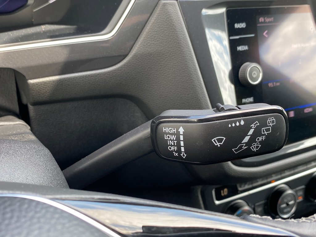 2021 Volkswagen Tiguan HIGHLINE | Leather | SunRoof | Cam | USB | Keyless in Saint John, New Brunswick - 17 - w1024h768px