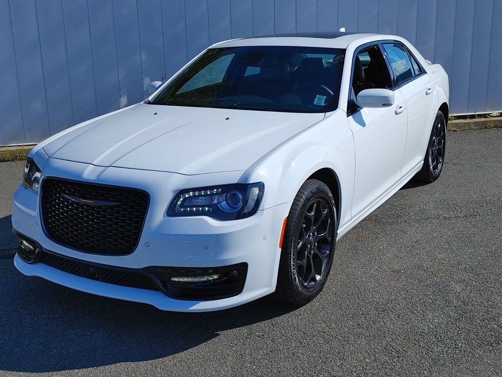 2023 Chrysler 300 S | AWD | Leather | Sunroof | Warranty to 2028 in Saint John, New Brunswick - 7 - w1024h768px