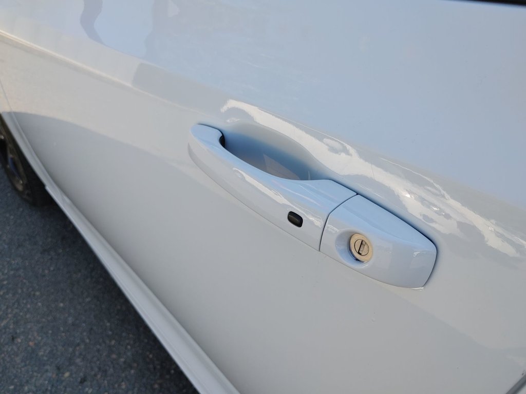 2023 Chrysler 300 S | AWD | Leather | Sunroof | Warranty to 2028 in Saint John, New Brunswick - 15 - w1024h768px